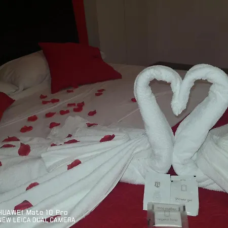 Trastevere Four Seasons Glorioso